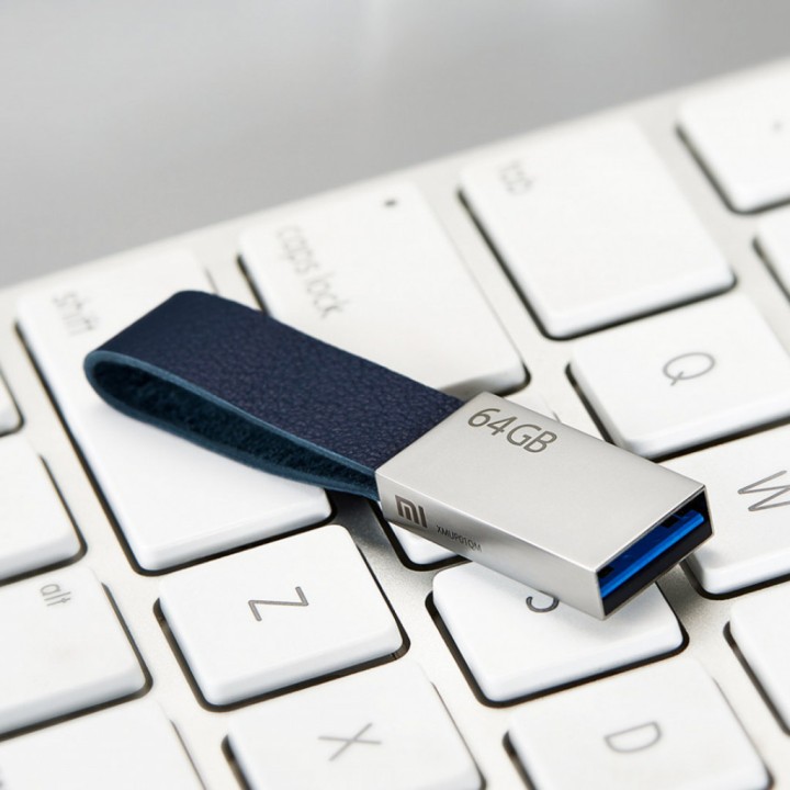 Флешка Xiaomi USB3.0 U Flash Drive 64GB Gray (XMUP01QM) Флешка Xiaomi USB3.0 U Flash Drive 64GB Gray (XMUP01QM)